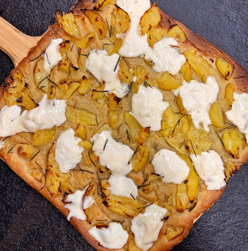 SCHIACCIATA DI PATATE E&nbsp;STRACCHINO