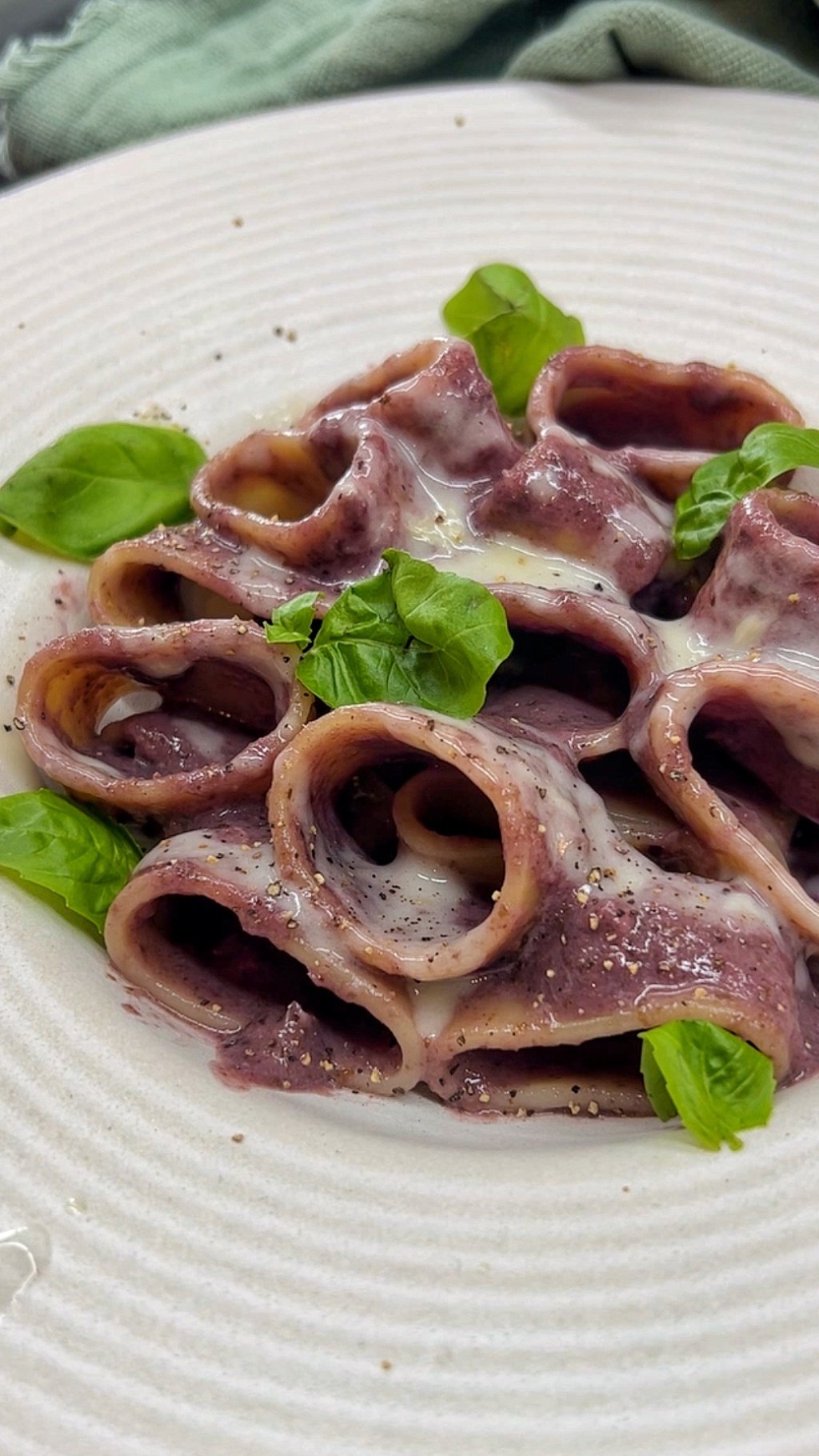 PASTA CON CONCREMA DI GORGONZOLA E RADICCHIO IN&nbsp;MICROONDE