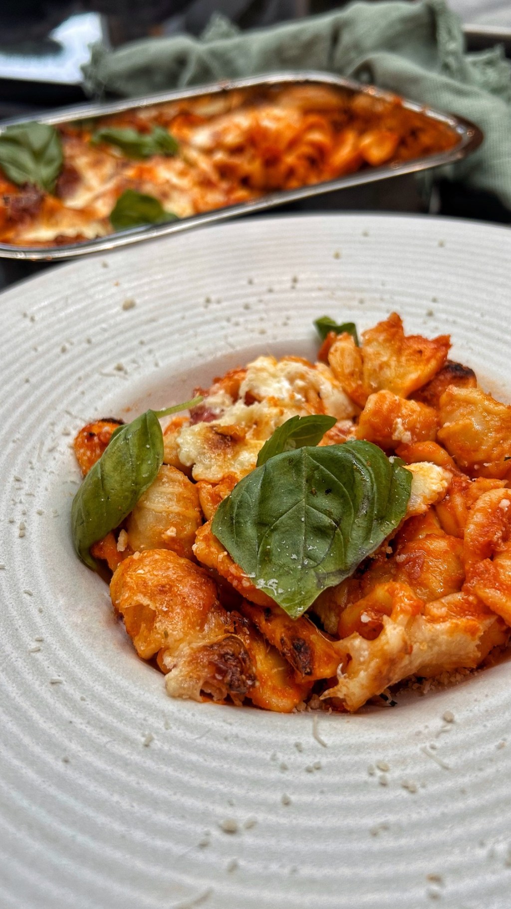 ORECCHIETTE GRATINATE AL FORNO CON BURRATA E PANCETTA&nbsp;ARROTOLATA