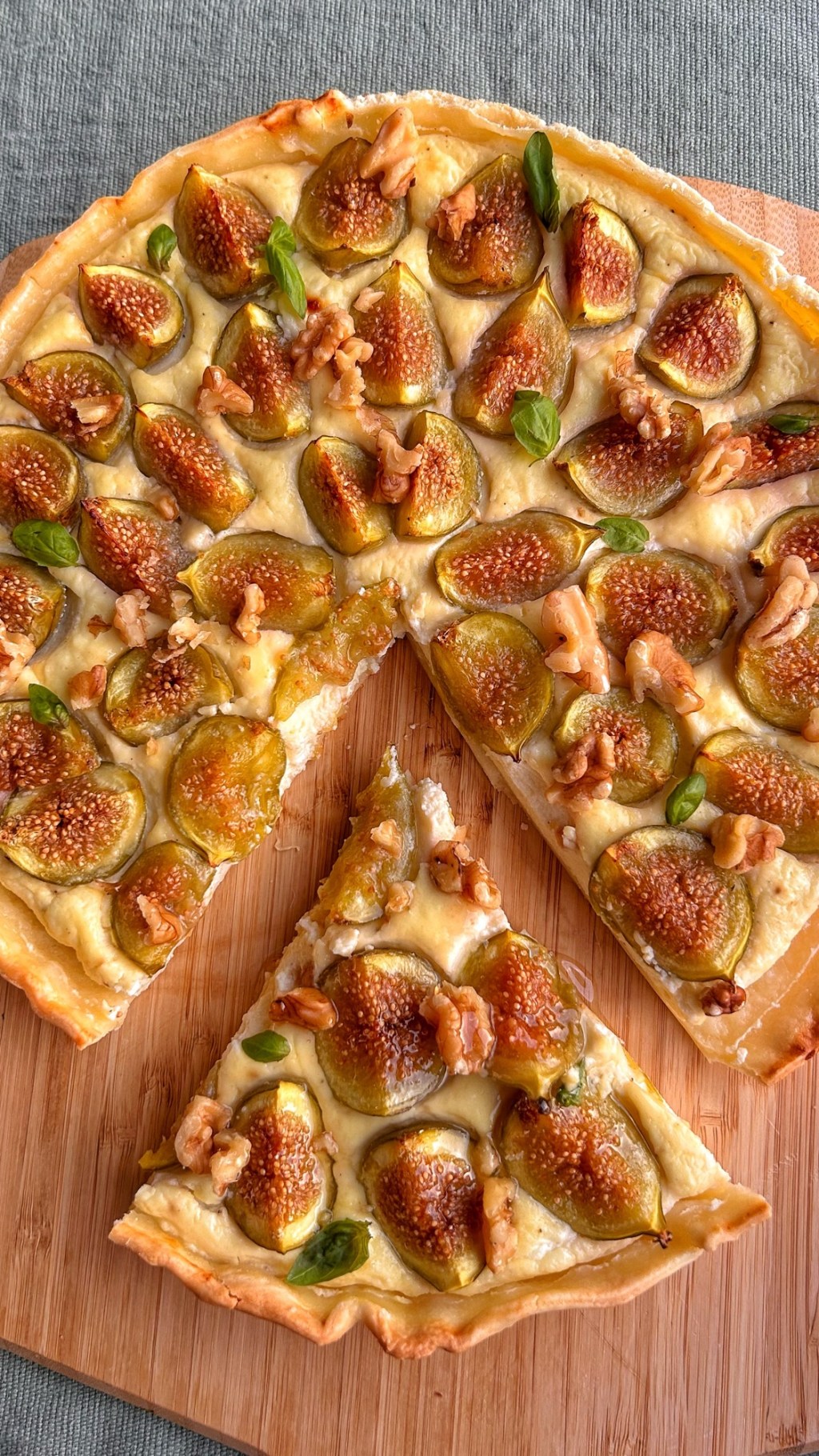 CROSTATA SALATA CON FICHI, NOCI E&nbsp;MIELE