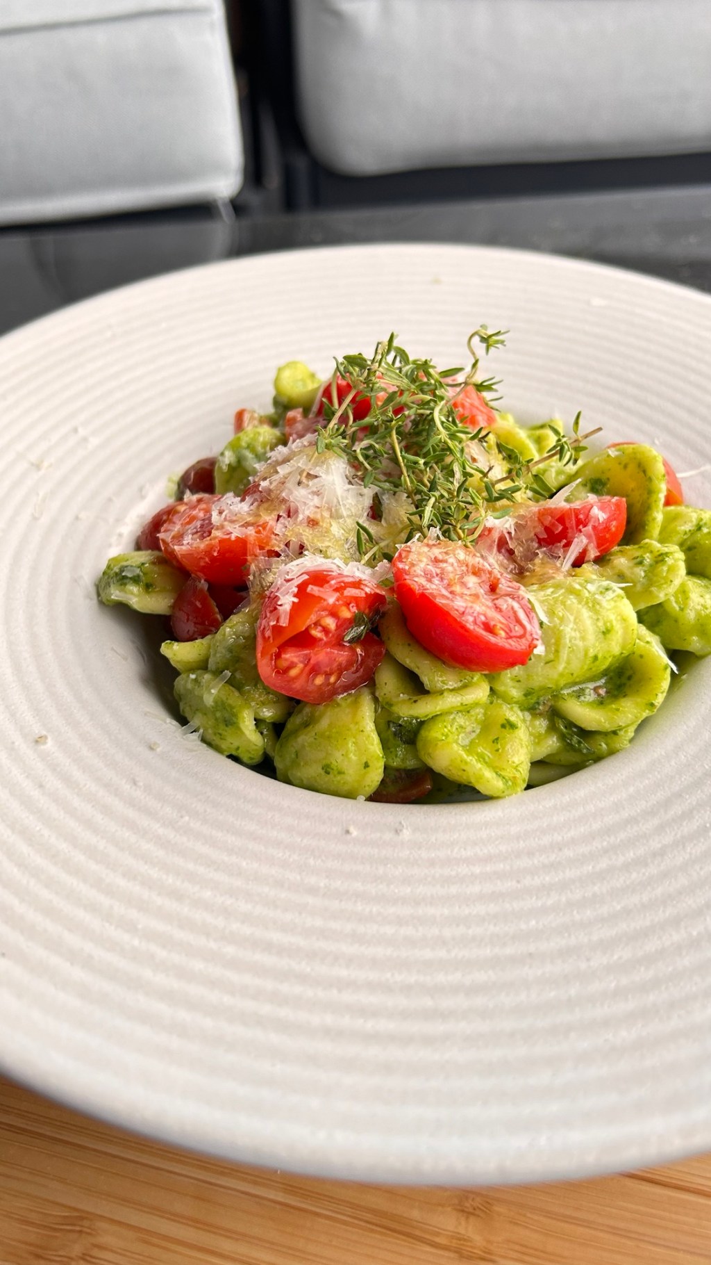 ORECCHIETTE VELOCI CON CREMA DI RUCOLA, POMODORINI E&nbsp;PECORINO